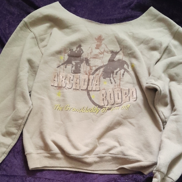 Graphic Sweatshirt with Rodeo Design - Picture 1 of 1